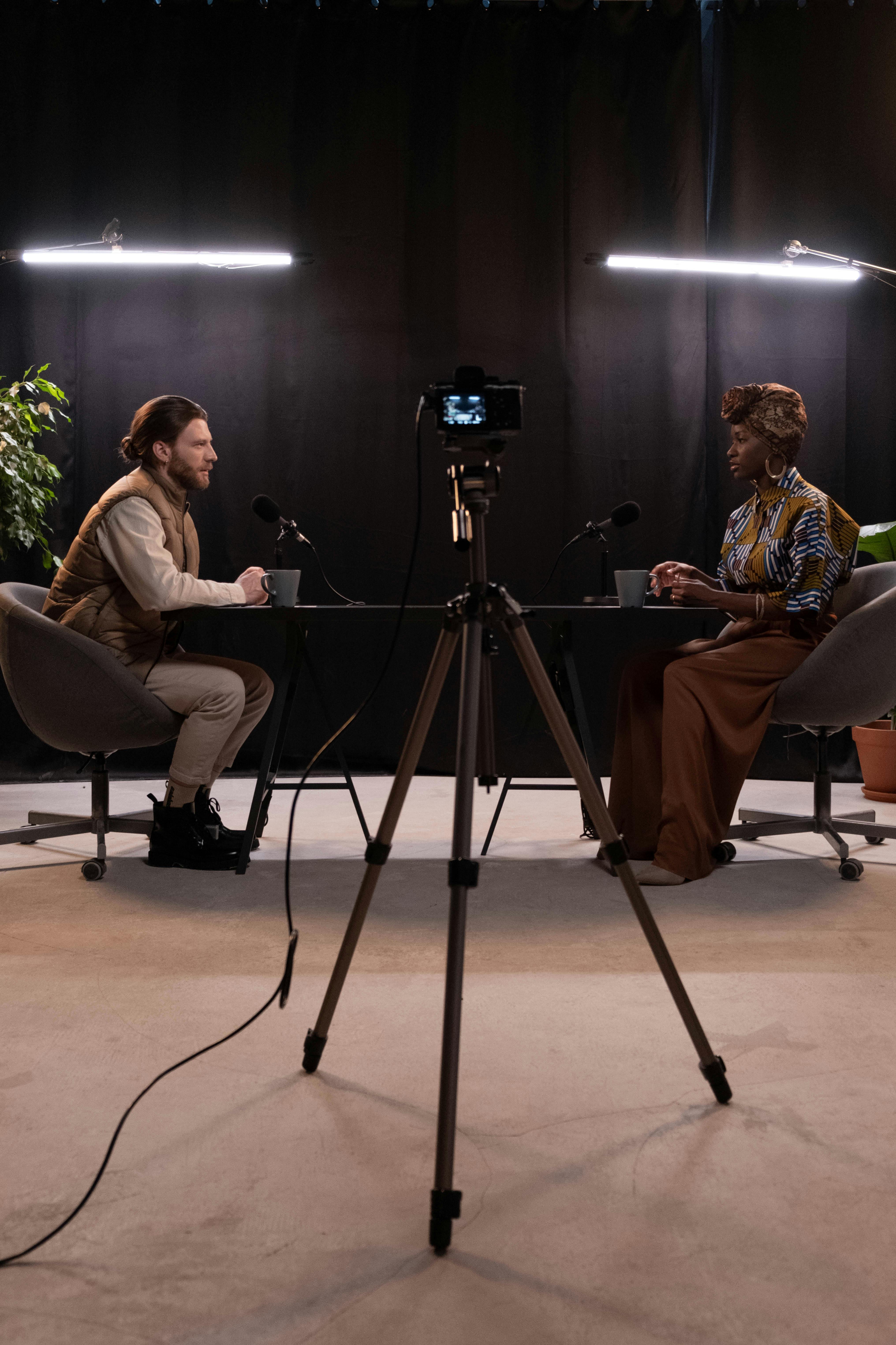 5 Must-Listen Podcasts and Videos for Freelancers to Level UP